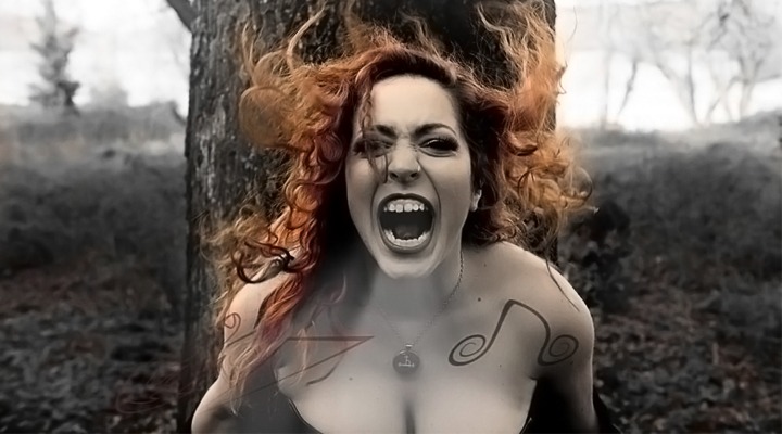 The Naked Triangle è il titolo dell’album di debutto della cantante indie romana LILITH